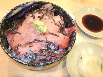 20130718-たまには外食-上永谷の回転寿司で３色マグロ丼-980円.jpeg